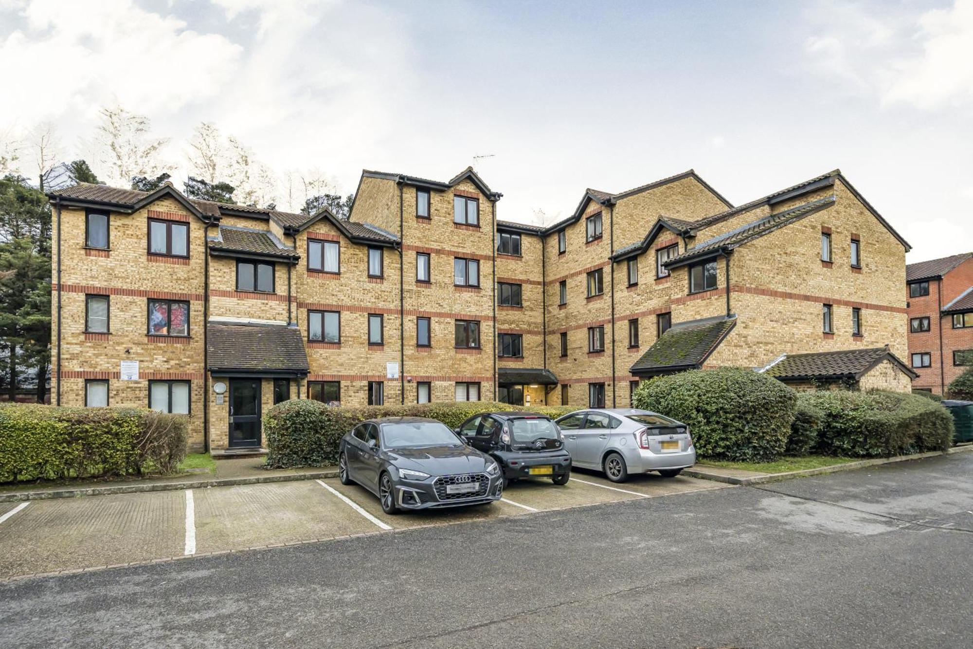 Апартаменты Cosy 2 Bdr Flat With Free Parking Near Tower Bridge Лондон Экстерьер фото